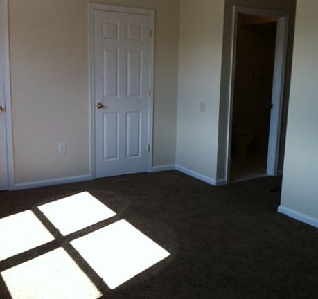 3rd image of 314 Hawthorne Ave #2
