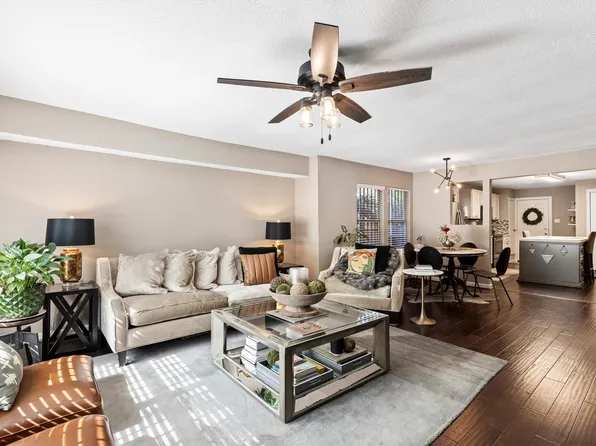 1130 S Montreal Ave, Dallas, TX 75208