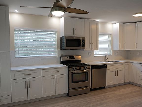 4th image of 1710 N 40th Ave