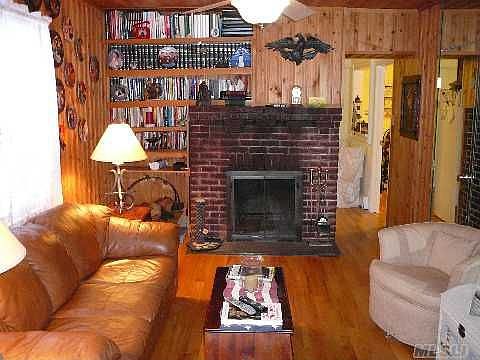 2nd image of 50 California St