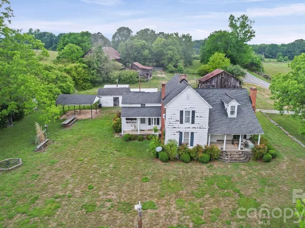 1207 Ramseur Rd, Bessemer City, NC 28016