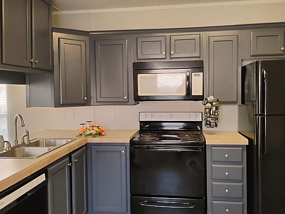 4th image of 110 N Michigan St Lot 76