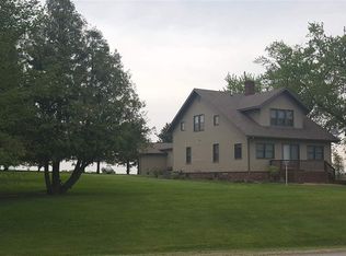 16434 Nature Rd, West Union, IA 52175