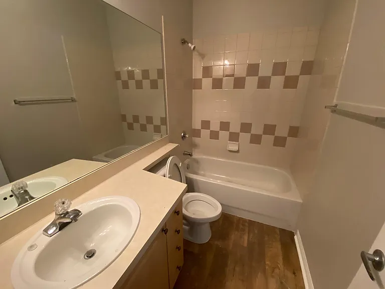 7624 Plantation Cir — Photo 23