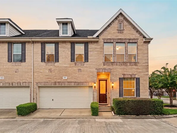7827 Shady Villa Cv, Houston, TX 77055