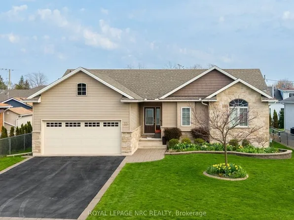 30 Drummond Cres, Fort Erie, ON L2A 1L2