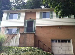 13 1/2 Spring St, Etna, PA 15223