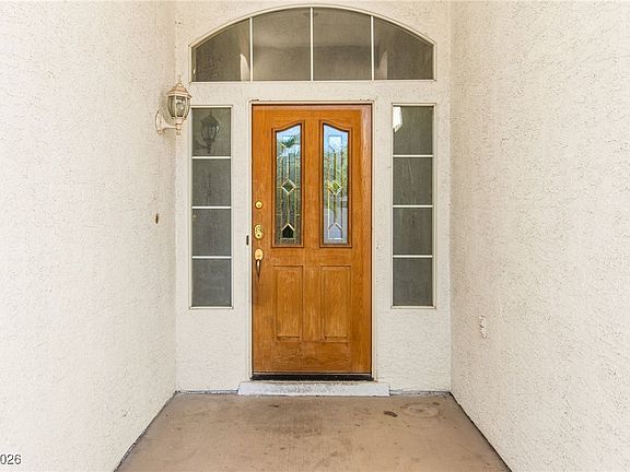 4th image of 2510 Furnace Creek Ave
