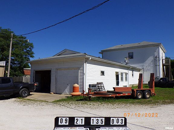 3rd image of 613 E College Ave #4