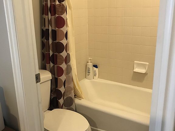 2nd image of 986 N 900 E Private #31-1