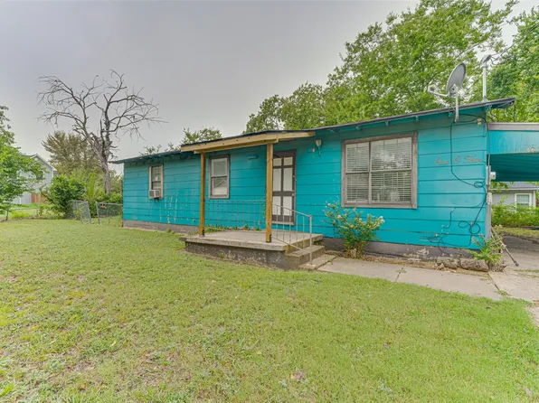104 Griffin St, Waxahachie, TX 75165