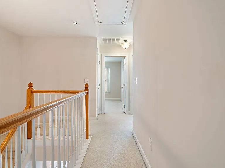 202 Greenview Dr — Photo 31