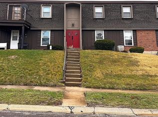 6655 Blossomwood Dr APT B, Florissant, MO