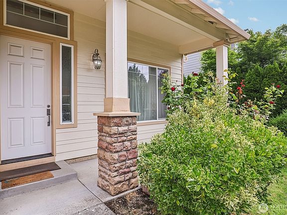 3rd image of 17608 SE 35th Street