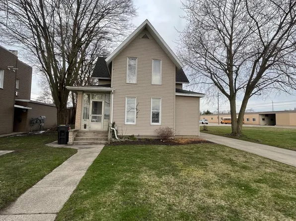 40 N Elm St #1, Zeeland, MI 49464