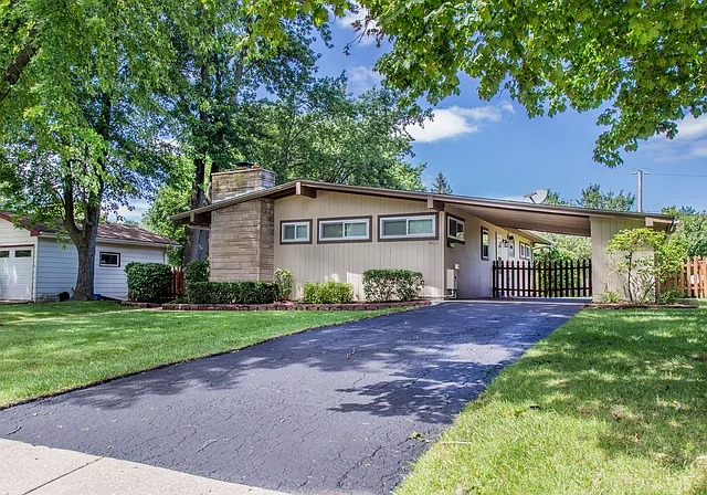 1603 Avalon Ave photo 1