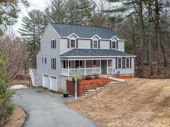 2nd image of 9 King Phillip Dr