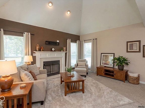 3rd image of 1200 Matthews Ct
