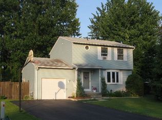 115 Lyford Ln, Minoa, NY 13116