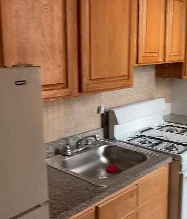 5th image of 3536 Hull Ave APT 6E