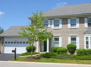 651 Dunhill Ln, Carol Stream, IL 60188