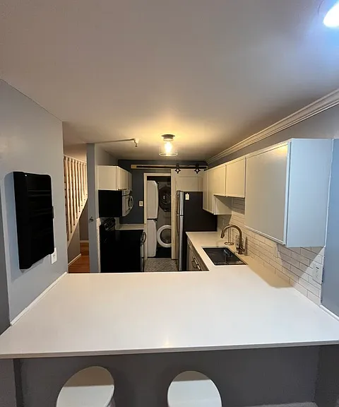 100 W Canal St #15 — Photo 5