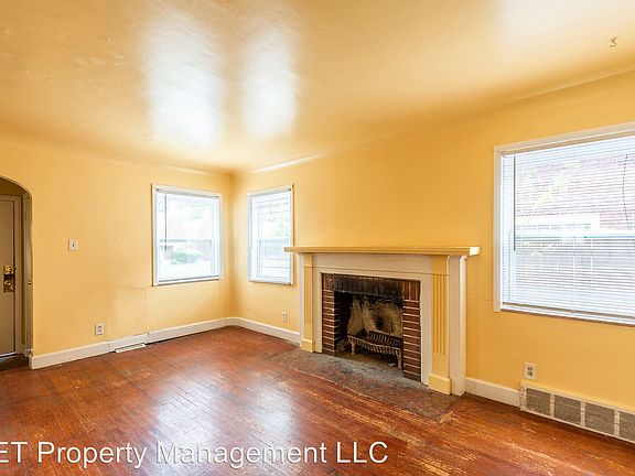 3rd image of 11263 Courville St