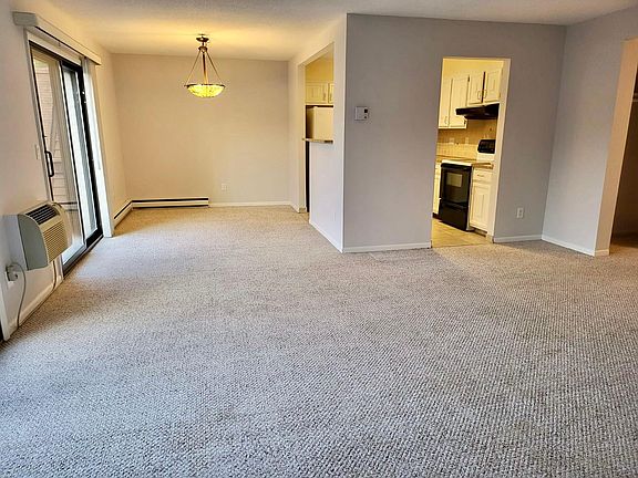 3rd image of 255 Strawberry Hill Ave #C10