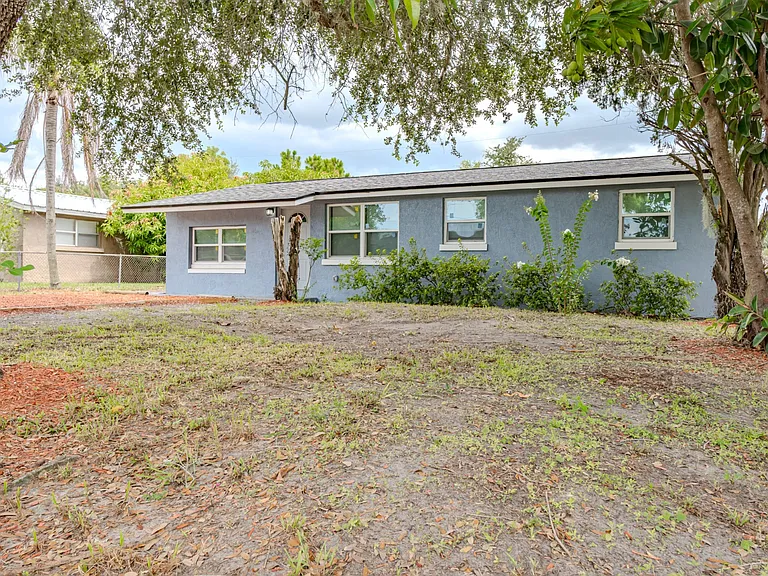 217 Betty Ave — Photo 33
