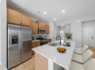 10340 Birchwood Cir, Victoria, MN 55318