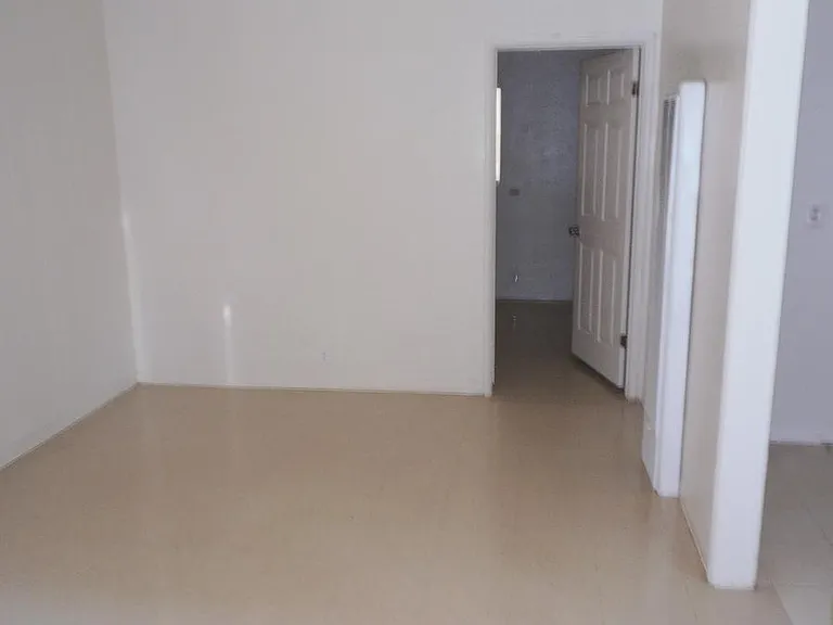 436 S Flower St #2 — Photo 6