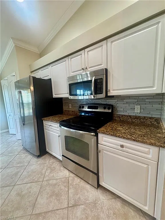 2 bed, 2.0 bath, 1160 sqft, $1,850 — Photo 2