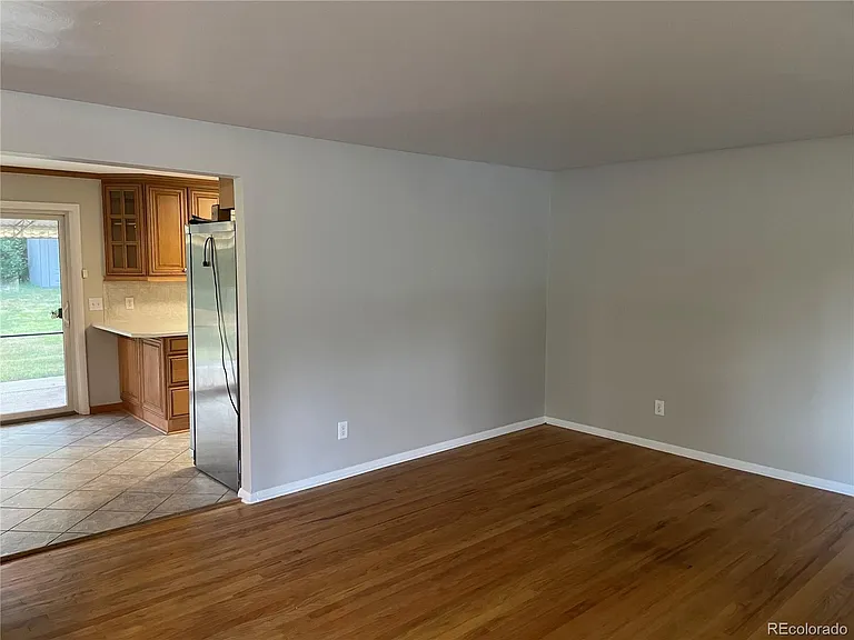 3260 E Orchard Rd — Photo 3