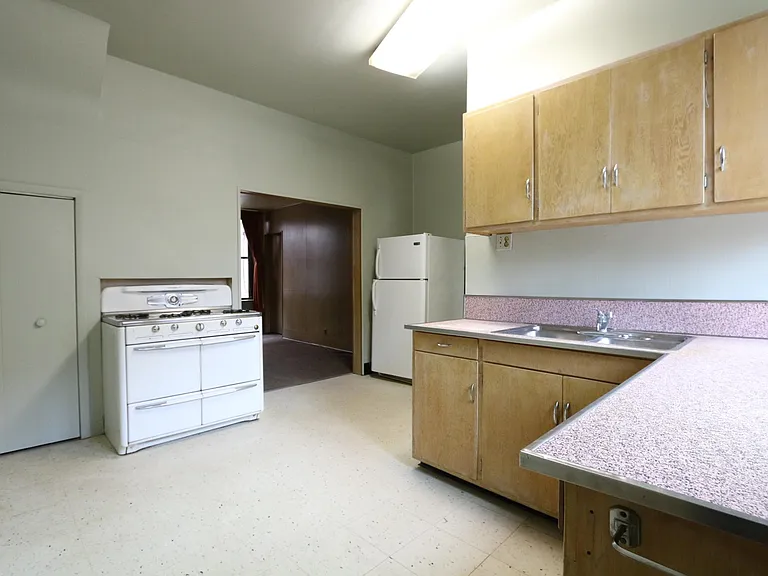 1116 W Polk St #1RB — Photo 5
