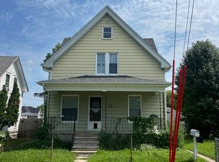 1519 1st St SW, Cedar Rapids, IA 52404