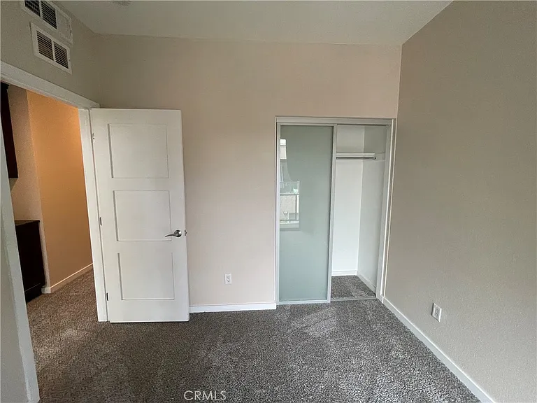 501 W Maple Ave — Photo 52