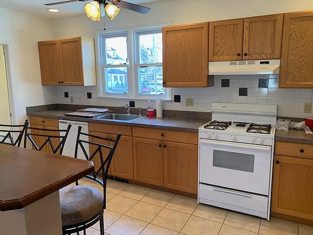 1st image of 6 Homer Ave #1