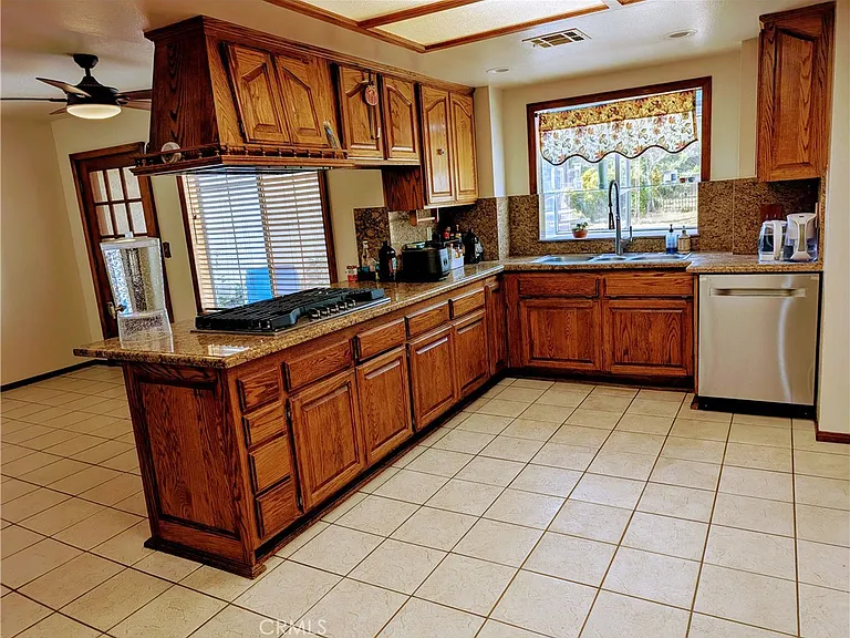 2828 W Avenue O8 — Photo 15