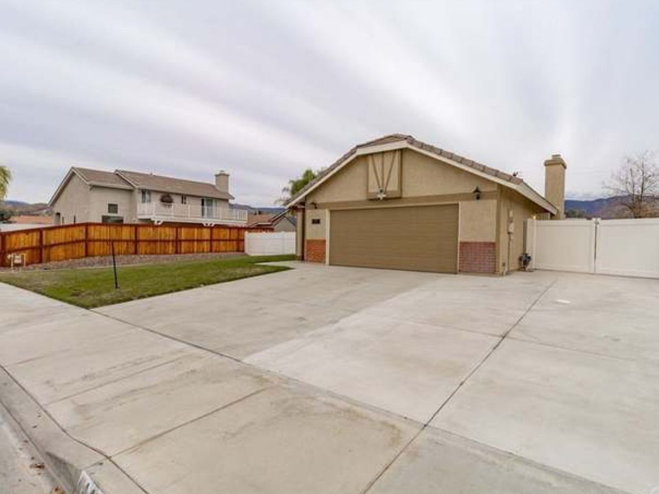 1st image of 44472 Galicia Dr