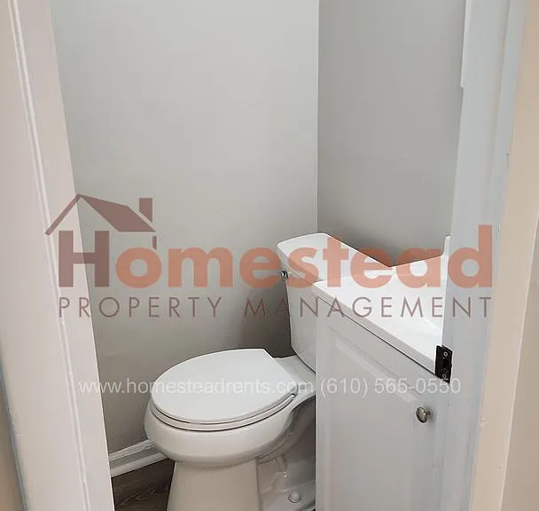 121 Long Ln — Photo 12
