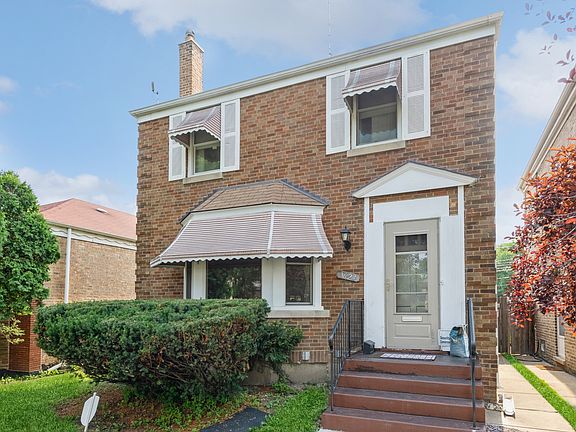 2nd image of 1624 N Oak Park Ave