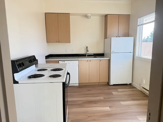 509 N 85th St #14 — Photo 17