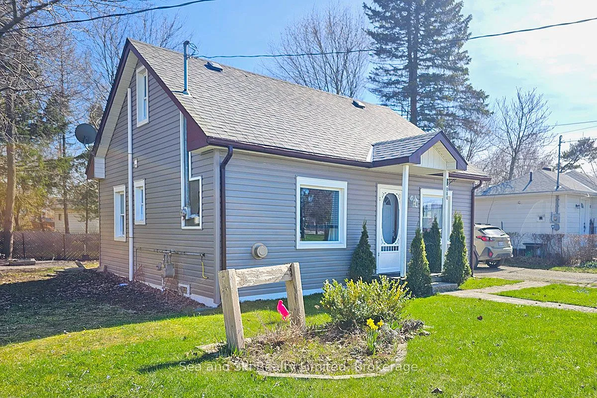 Building Photo - 113 Collingwood St W