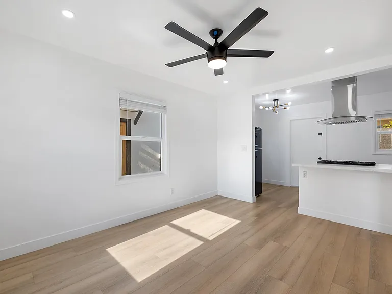 114 Madison Ave #B — Photo 6
