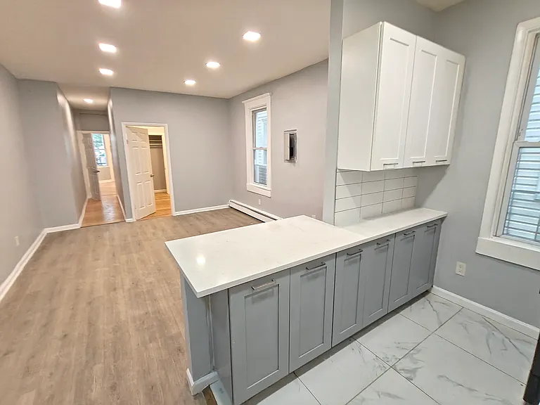 445 Broadway #1 — Photo 3