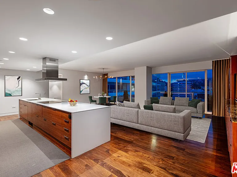6250 Hollywood Blvd #14D — Photo 3