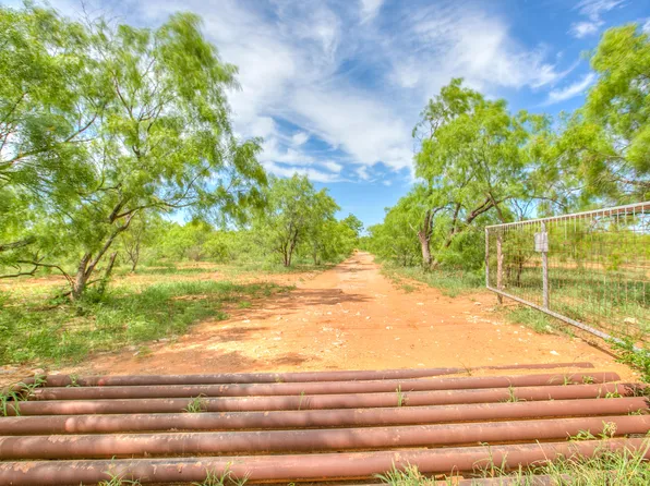 4124 E State Highway 158, Bronte, TX 76933