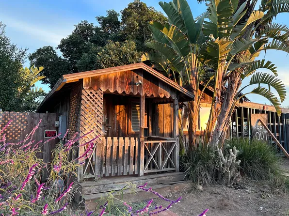 910 Pear St, Carpinteria, CA 93013