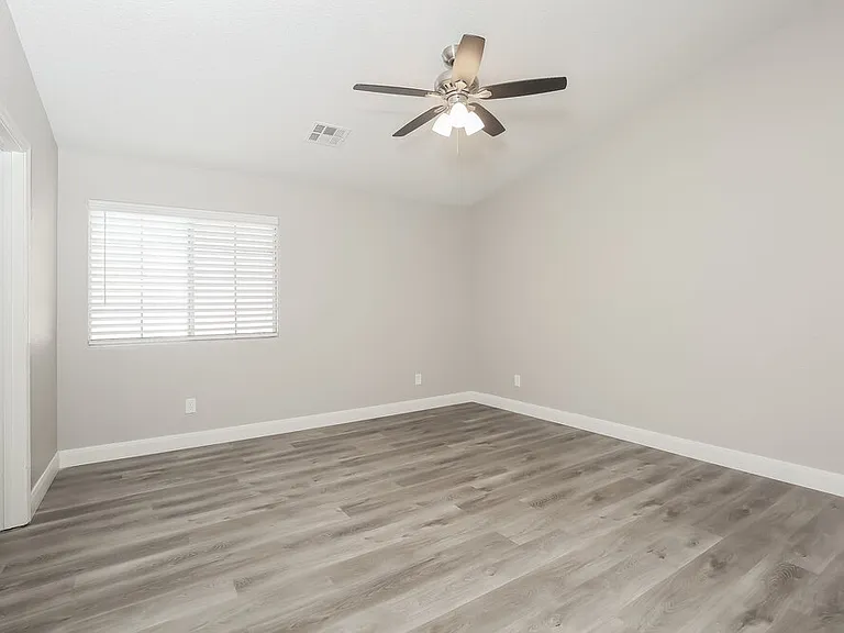 5468 Mercantile St — Photo 13