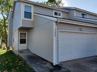 1422 Martway Cir APT B, Olathe, KS 66061